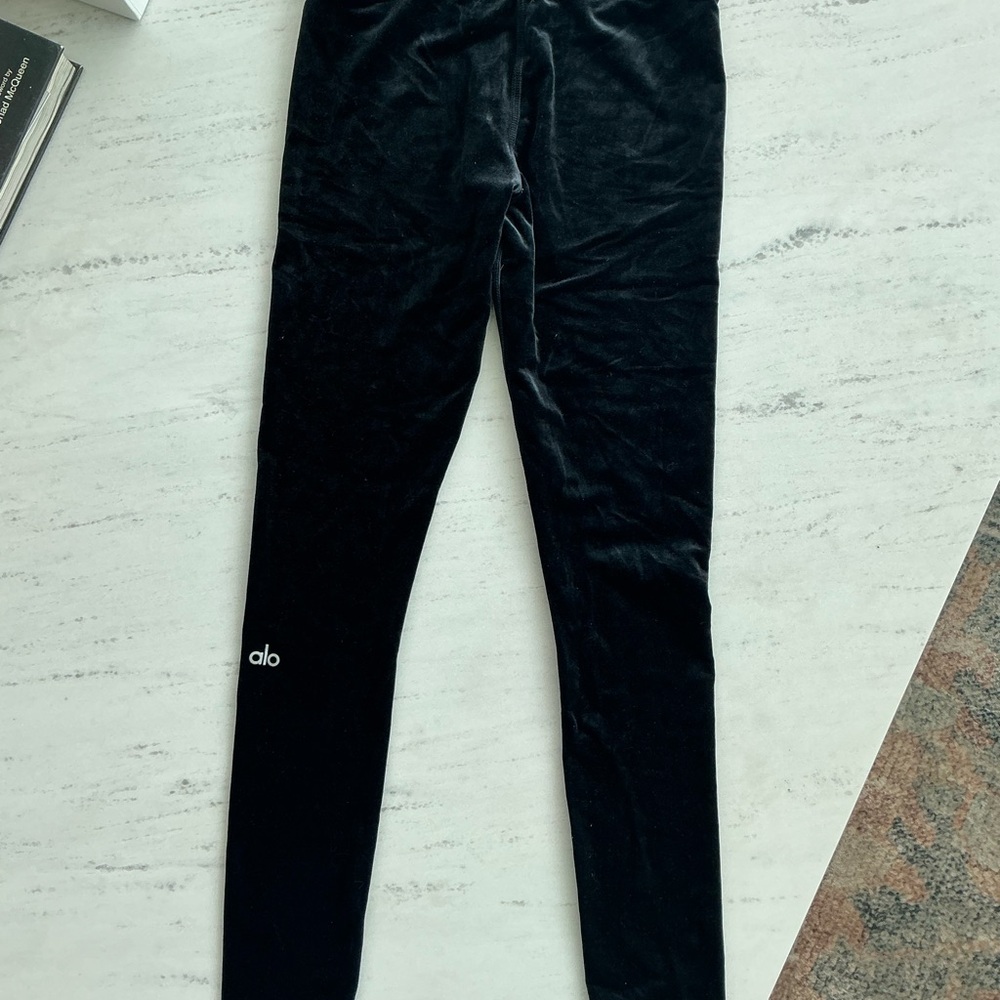 ALO Yoga Blue Leggings Sleek Performance Fit